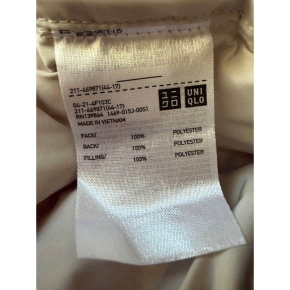 New Women's UNIQLO Pufftech Hooded Puffer Jacket XS Natural - Picture 5 of 10